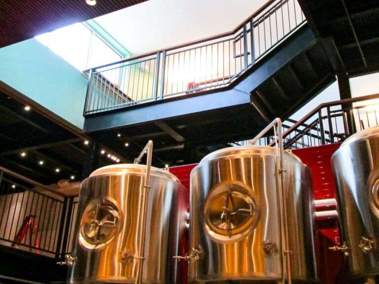 Tallgrass-Taphouse-Bar-Lighting