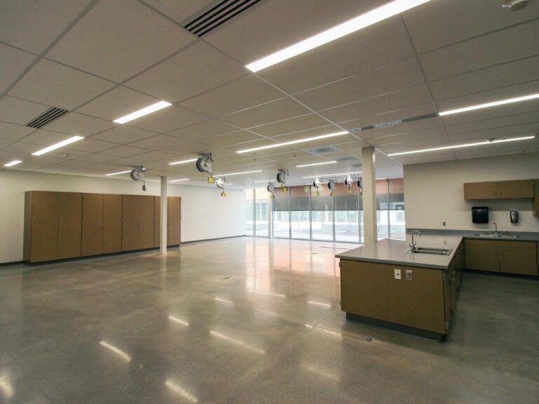 USD-383-HS-Art-Classroom